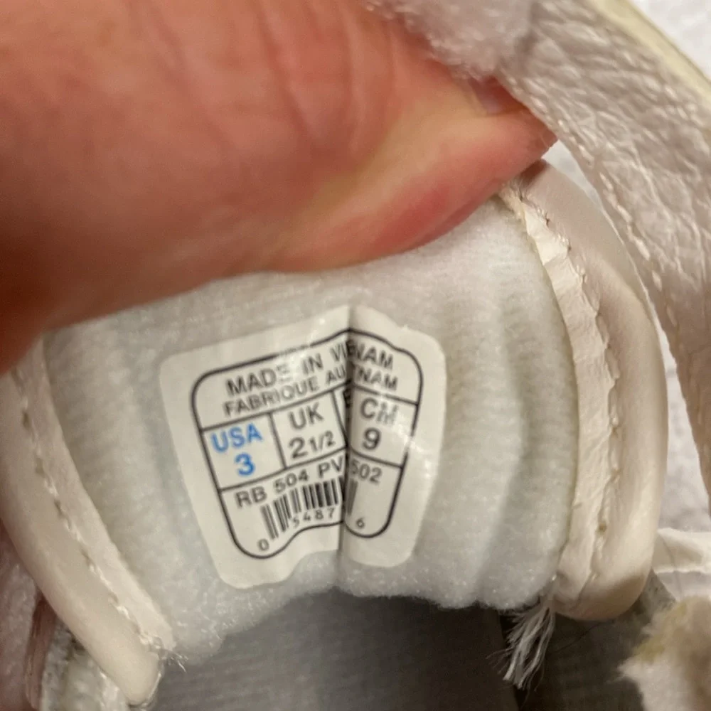 Reebok classic white high top crib shoe size 3 unisex gender neutral